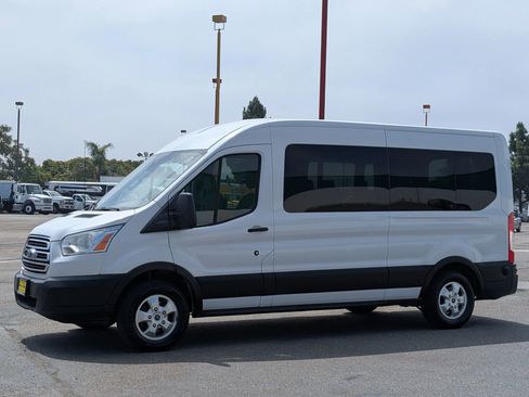 Used 2019 Ford Transit 350 XLT RWD image 3