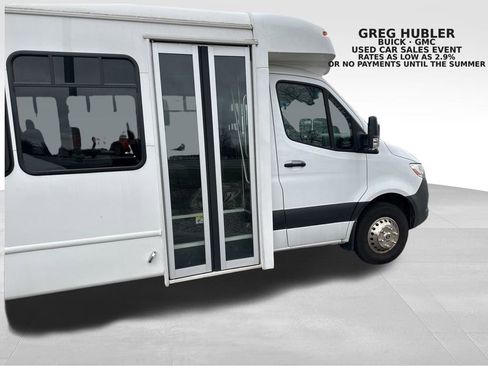 Used 2022 Mercedes-Benz Sprinter 3500 image 25