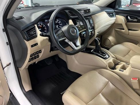Used 2019 Nissan Rogue SL w/ Premium Package AWD/4WD image 19