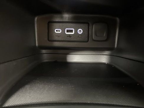 Used 2024 Chevrolet Equinox LS FWD image 29