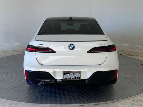 Certified 2024 BMW 750e xDrive image 9