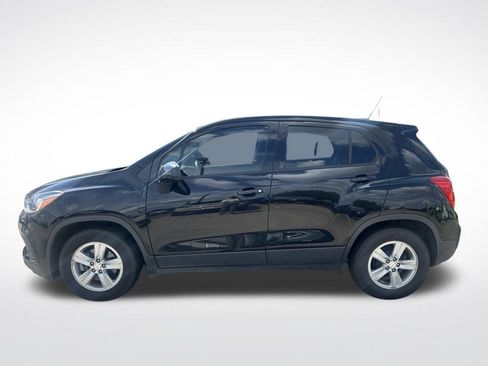 Used 2019 Chevrolet Trax LS FWD image 3