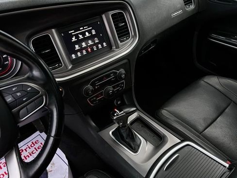 Used 2021 Dodge Charger SXT w/ Leather Interior Group image 32