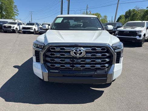 Used 2025 Toyota Tundra Platinum AWD/4WD image 8