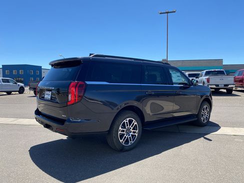 New 2025 Ford Expedition Max Active image 23