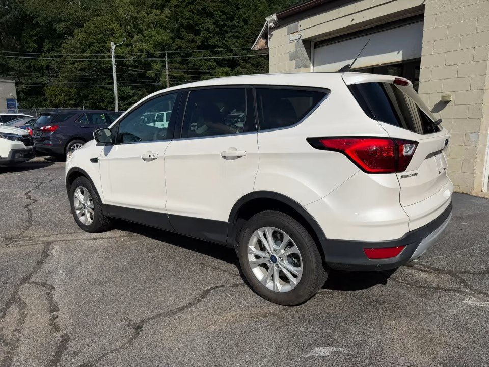 Used 2019 Ford Escape SE AWD/4WD image 8