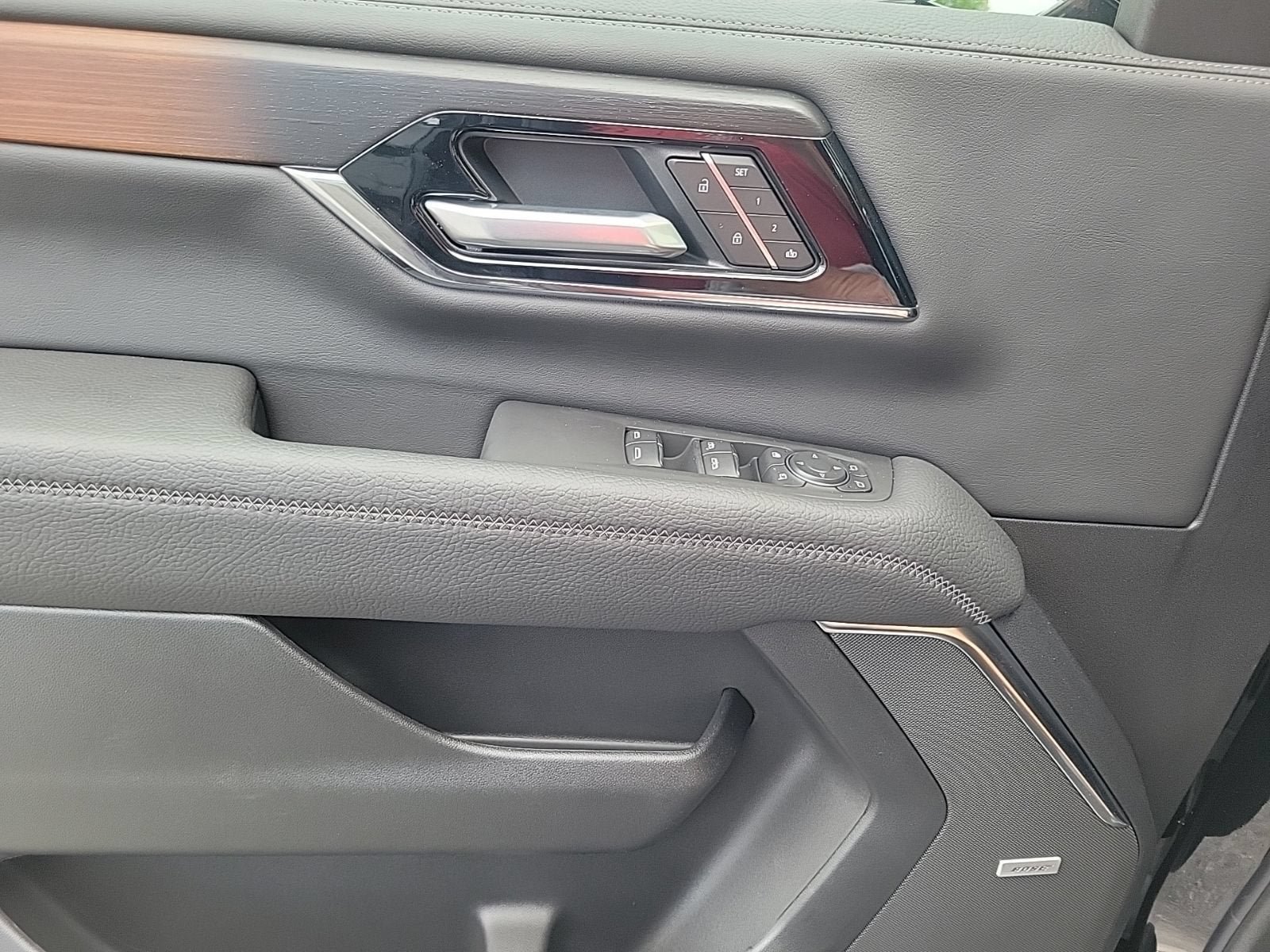 New 2026 GMC Yukon Denali RWD image 17