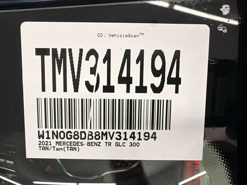 Used 2021 Mercedes-Benz GLC 300 image 17