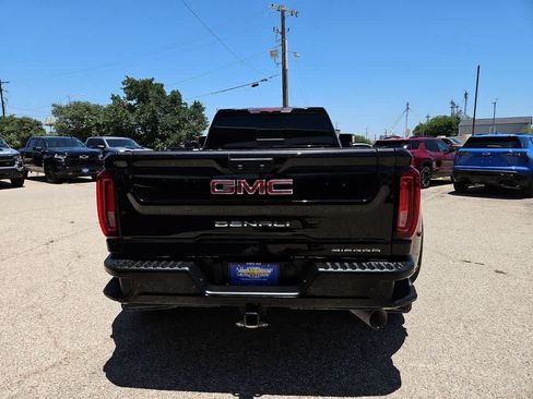 Used 2022 GMC Sierra 3500 Denali AWD/4WD image 7