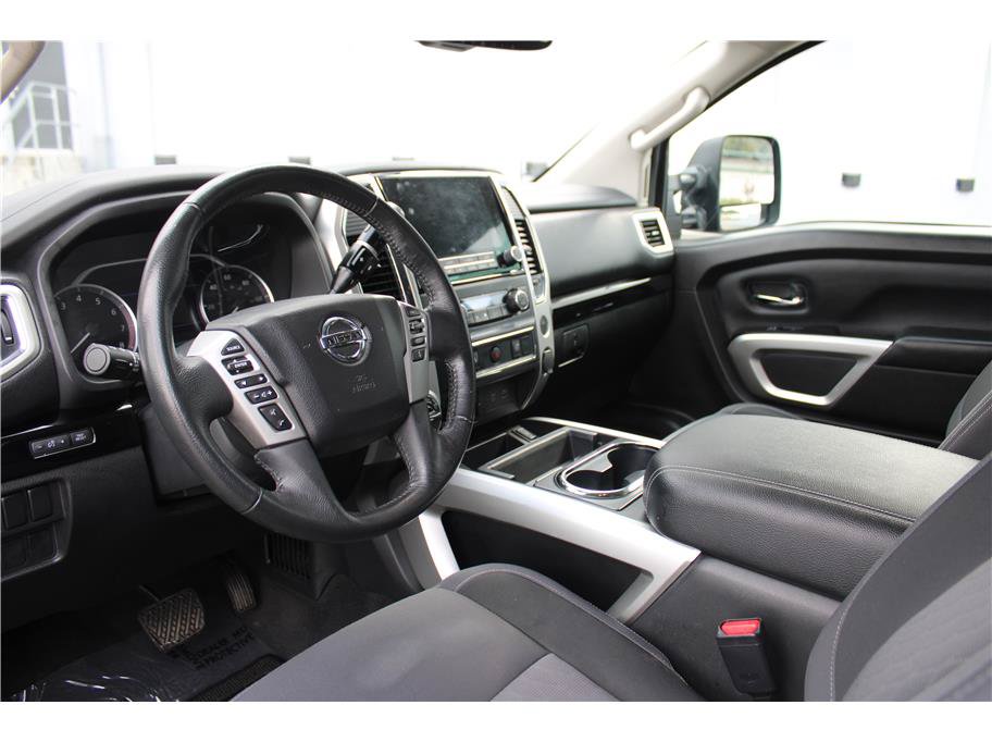 Used 2021 Nissan Titan SV w/ SV Convenience Package AWD/4WD image 9