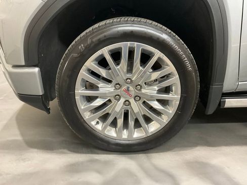 Used 2024 GMC Sierra 1500 Denali image 6