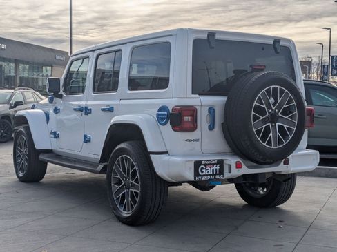 Used 2023 Jeep Wrangler Unlimited Sahara image 8