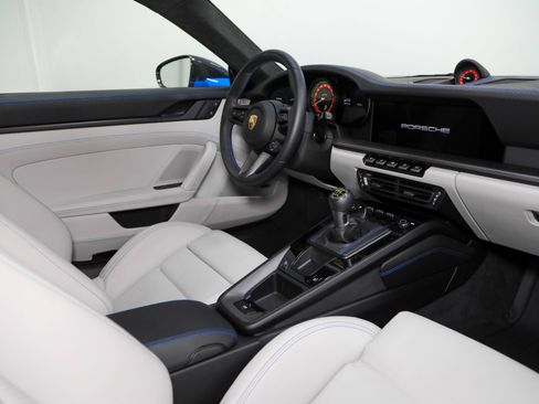 Used 2022 Porsche 911 GT3 RWD image 29