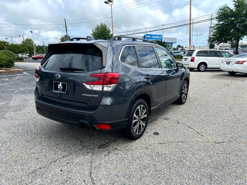 Used 2022 Subaru Forester Limited image 21