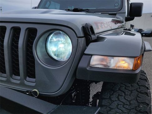 Used 2022 Jeep Gladiator Rubicon w/ Cold Weather Group image 10