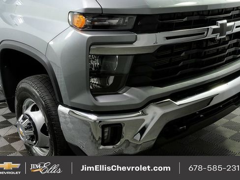 Used 2024 Chevrolet Silverado 3500 LT w/ All Star Edition image 36