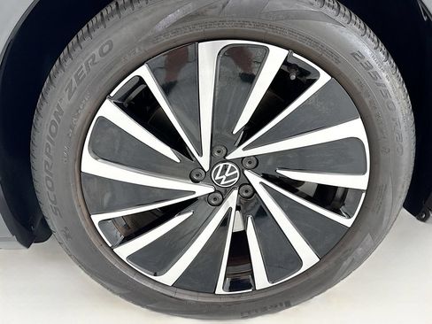 Used 2024 Volkswagen ID.4 S RWD image 29