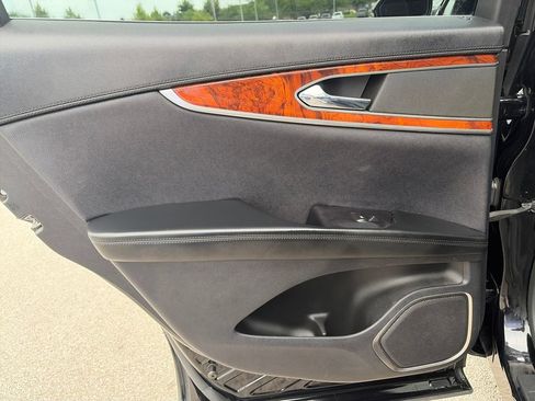 Used 2017 Lincoln MKX Reserve AWD/4WD image 24