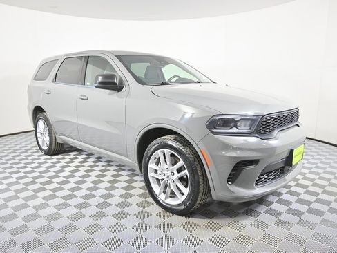 Used 2023 Dodge Durango GT image 9