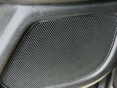 Used 2023 Honda Pilot Touring image 25