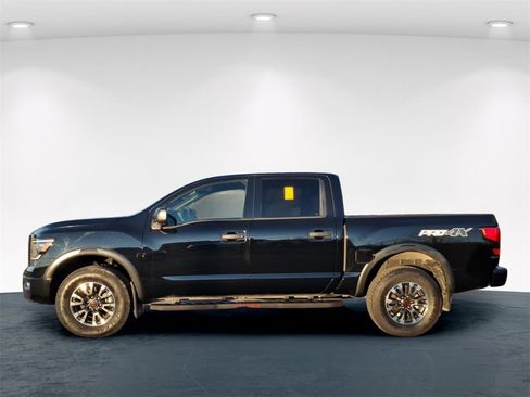 Used 2024 Nissan Titan PRO-4X w/ Off Road Protection Package image 8