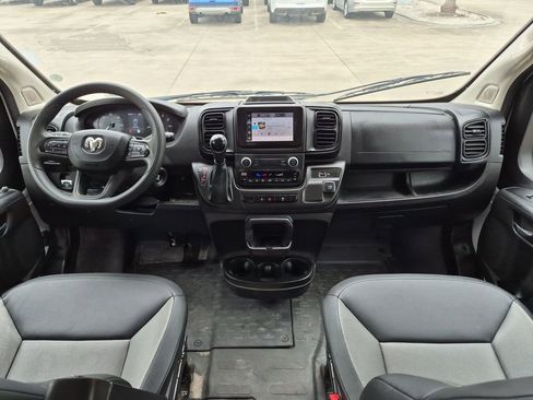 Used 2025 RAM ProMaster 2500 w/ Convenience Group FWD image 19