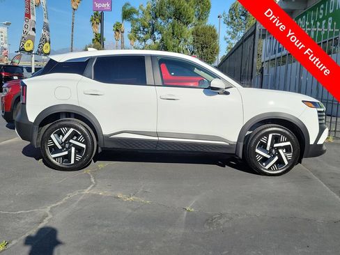 Used 2025 Nissan Kicks SV FWD image 29