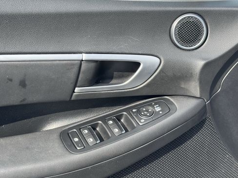 Used 2025 Hyundai Sonata SEL FWD image 12