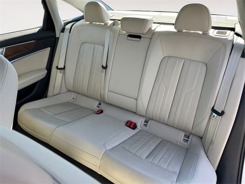 Used 2024 Audi A6 Premium Plus image 13