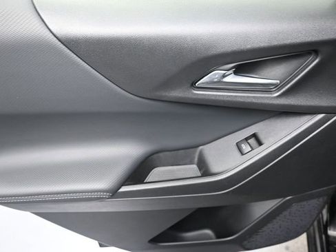 Used 2025 Chevrolet Equinox LT image 19