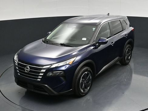 Used 2025 Nissan Rogue SV AWD/4WD image 49