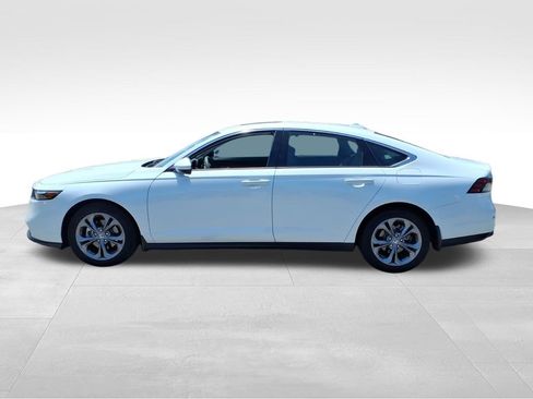 Used 2024 Honda Accord EX image 23