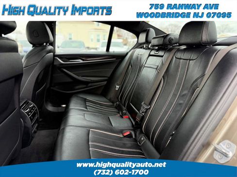 Used 2017 BMW 530i xDrive AWD/4WD image 16