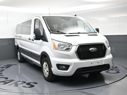 Used 2022 Ford Transit 350 XLT RWD image 3