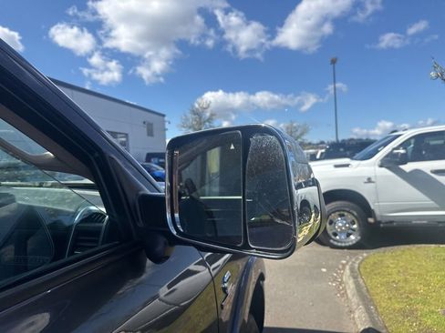 Used 2020 RAM 3500 Laramie image 21