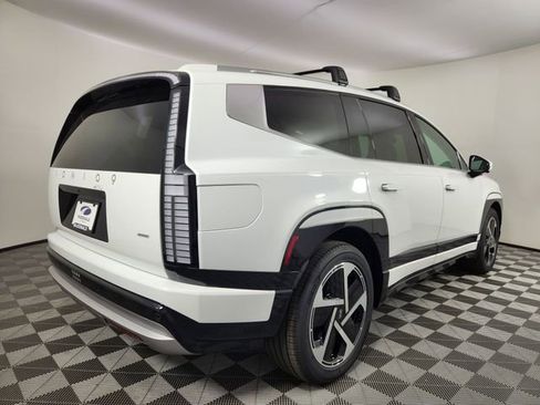 New 2026 Hyundai Ioniq 9 Limited image 5