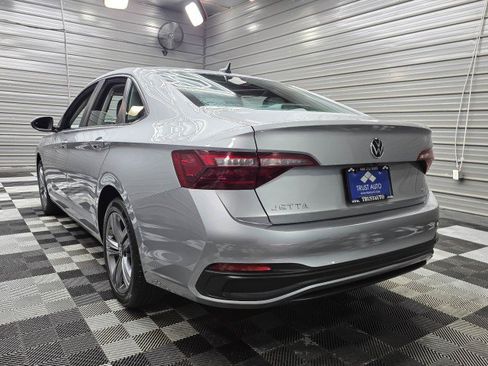 Used 2022 Volkswagen Jetta SE FWD image 8