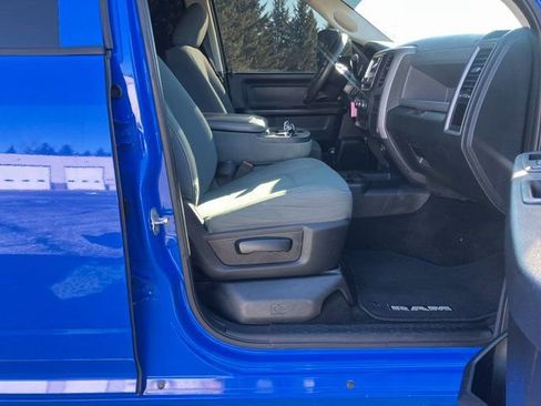 Used 2016 RAM 2500 Tradesman w/ Chrome Appearance Group image 14