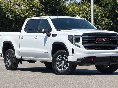 Used 2025 GMC Sierra 1500 AT4 AWD/4WD image 2