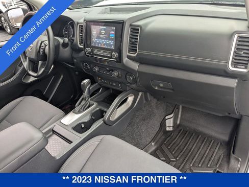 Used 2023 Nissan Frontier SV w/ Technology Package image 43