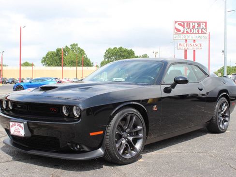 Used 2021 Dodge Challenger R/T Scat Pack image 8