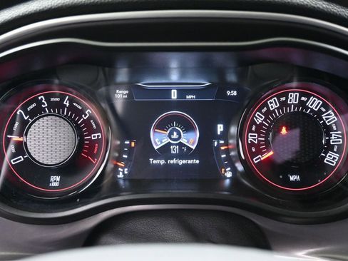 Used 2022 Dodge Challenger SXT w/ Driver Convenience Group RWD image 26
