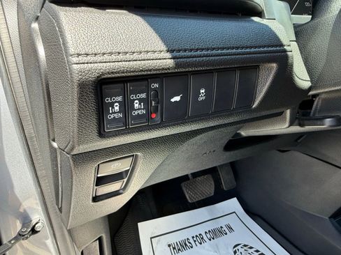 Certified 2025 Honda Odyssey EX-L image 13