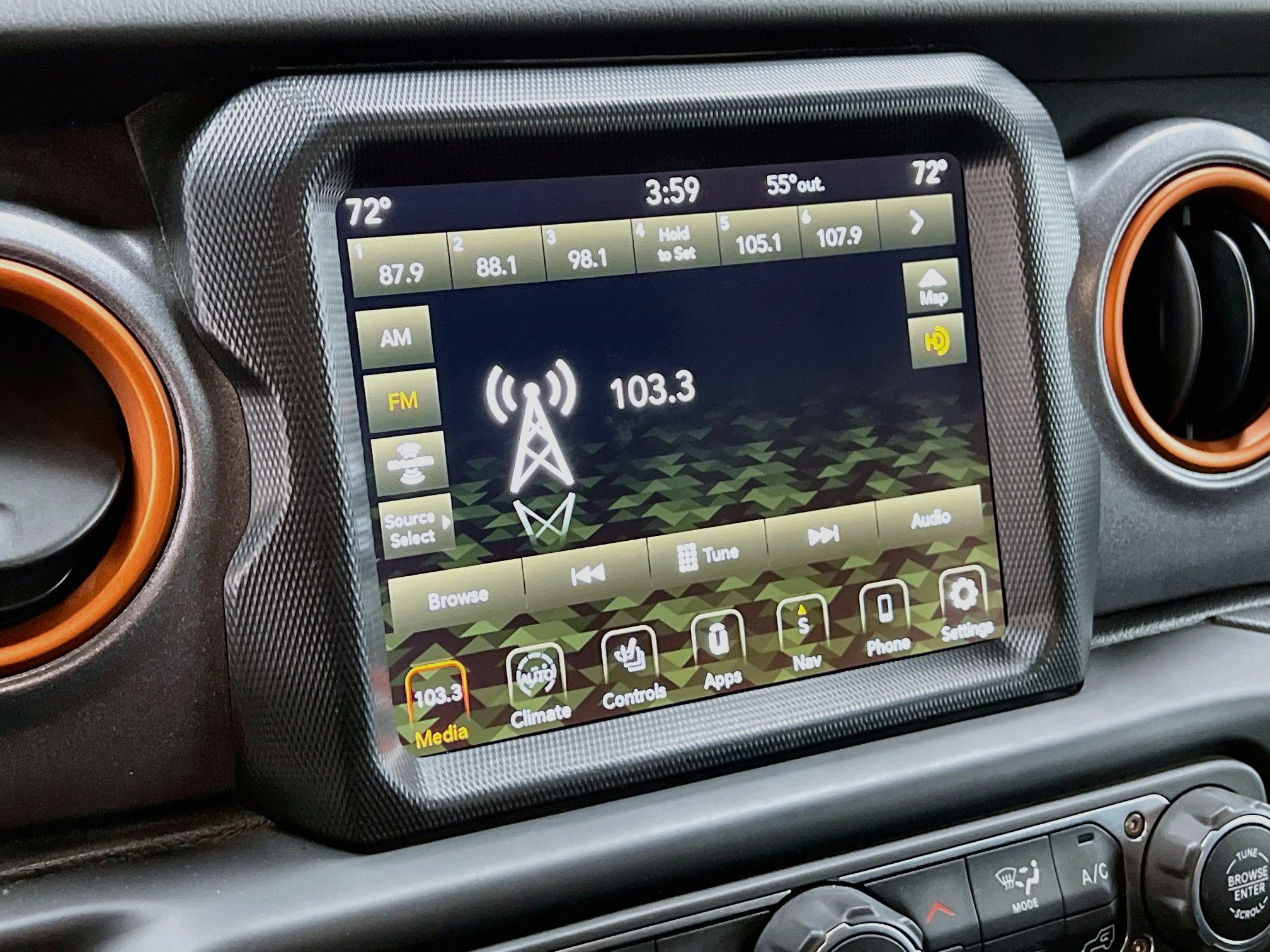 Used 2023 Jeep Gladiator Mojave w/ Cold Weather Group AWD/4WD image 14