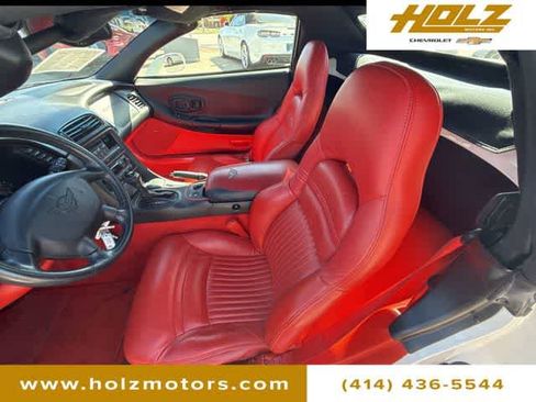 Used 2002 Chevrolet Corvette Convertible w/ Preferred Equipment Group2 RWD image 23