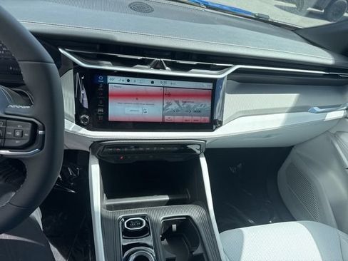 New 2026 Jeep Cherokee Limited AWD/4WD image 23
