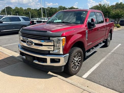 Used 2017 Ford F350 Lariat w/ Lariat Value Package AWD/4WD image 3