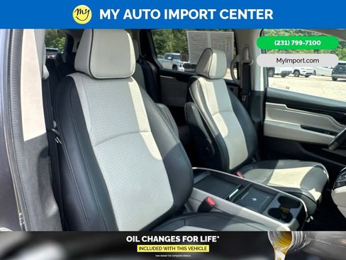 Used 2025 Honda Odyssey Elite image 30