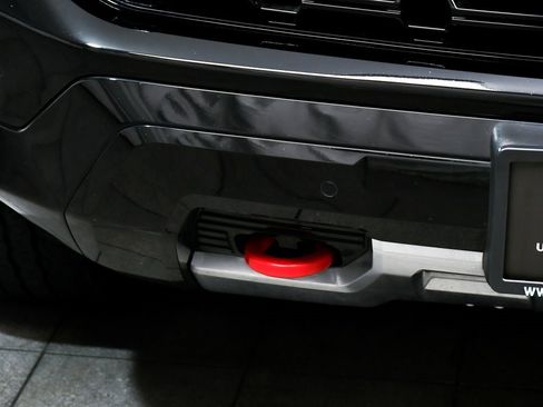 Used 2023 Chevrolet Tahoe Z71 w/ Z71 Off-Road Package image 84