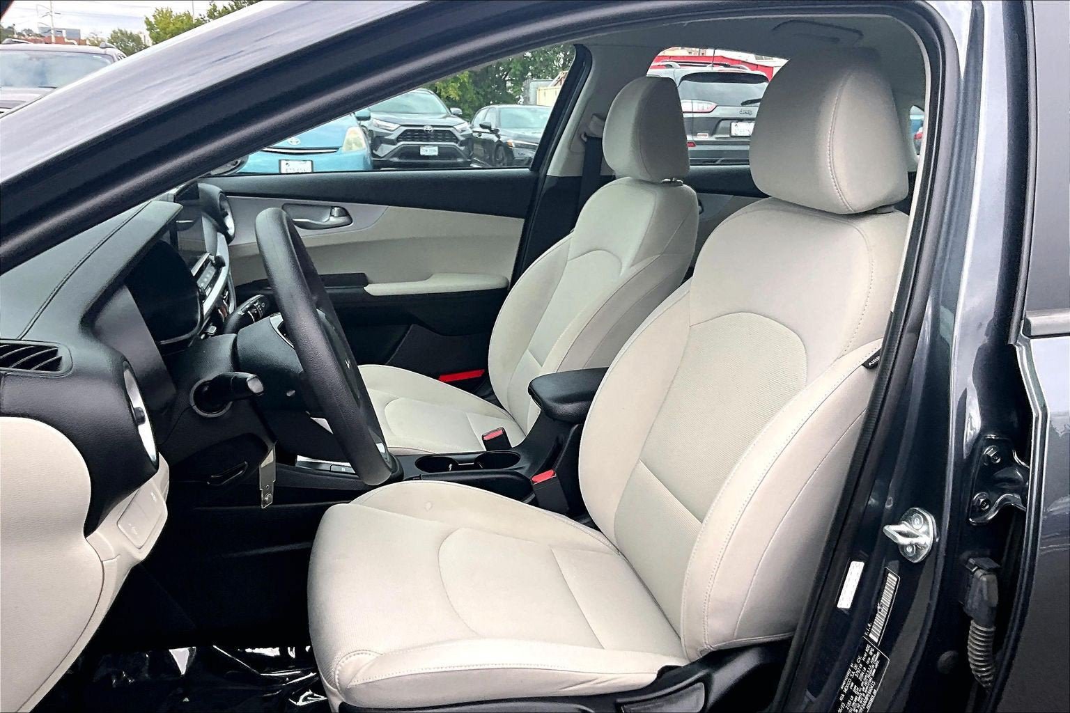 Used 2023 Kia Forte LXS FWD image 22